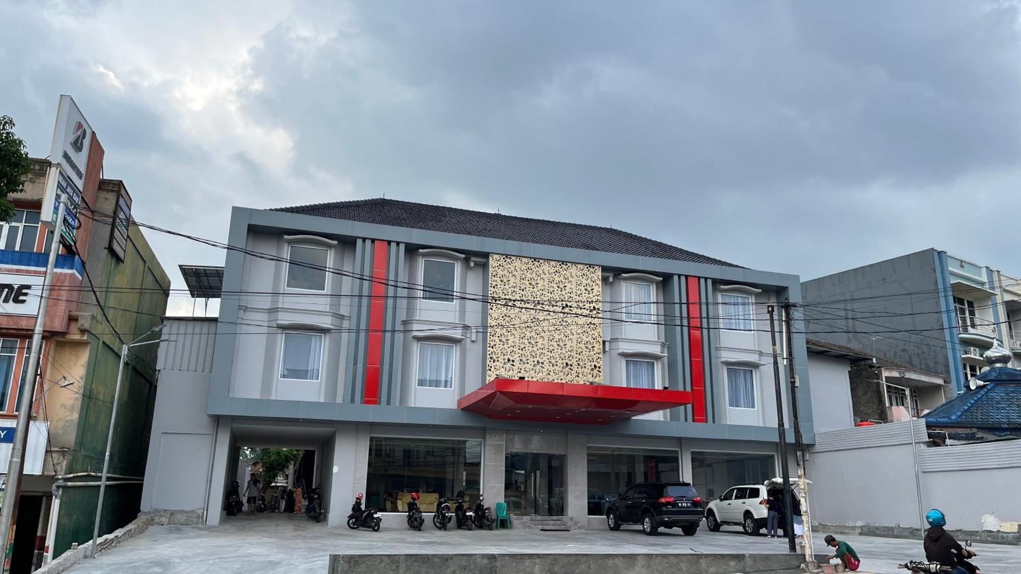 Reddoorz Premium At Jalan Diponegoro Lampung Hotel Bandar Lampung Exterior photo