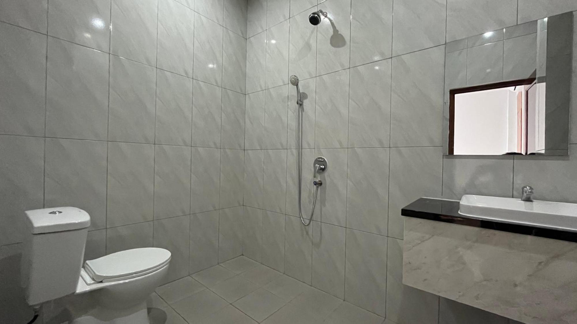 Reddoorz Premium At Jalan Diponegoro Lampung Hotel Bandar Lampung Exterior photo