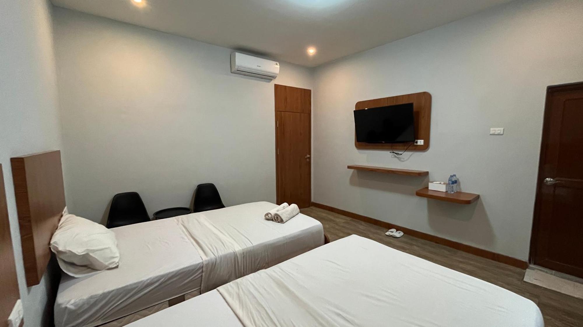 Reddoorz Premium At Jalan Diponegoro Lampung Hotel Bandar Lampung Exterior photo