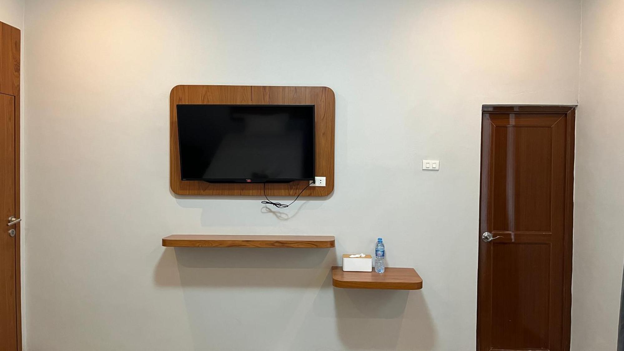 Reddoorz Premium At Jalan Diponegoro Lampung Hotel Bandar Lampung Exterior photo
