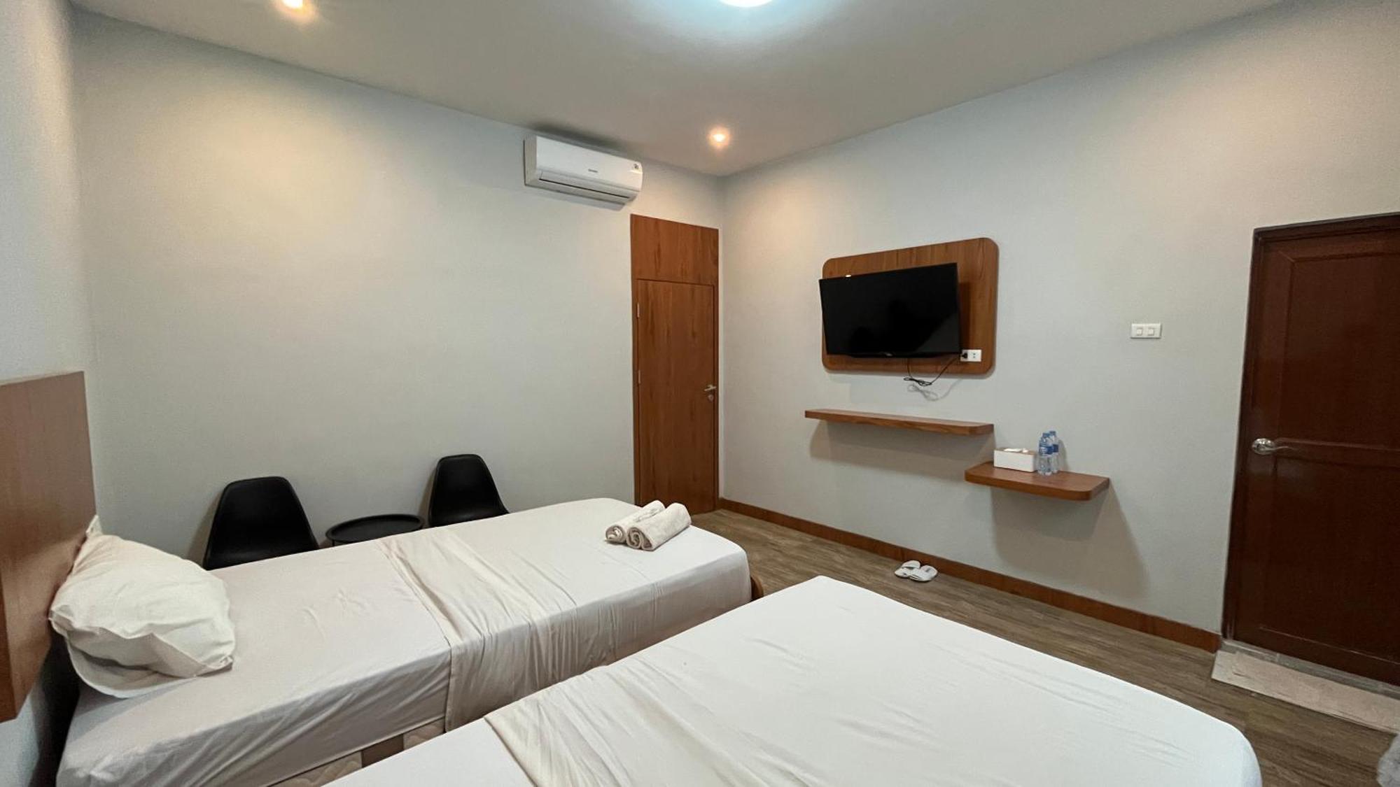 Reddoorz Premium At Jalan Diponegoro Lampung Hotel Bandar Lampung Exterior photo